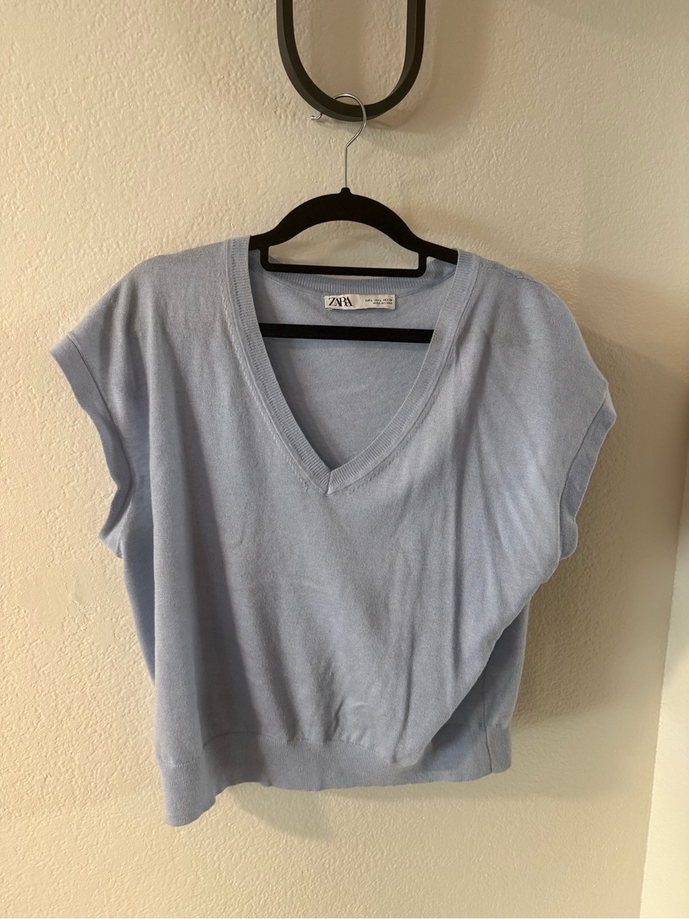 Zara Light Blue Sleeveless V-Neck Knit Top